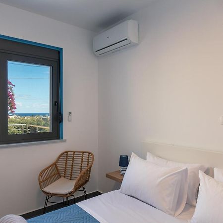 Greek Sky - New Modern Apartment With Shared Pool Tavronitis Dış mekan fotoğraf