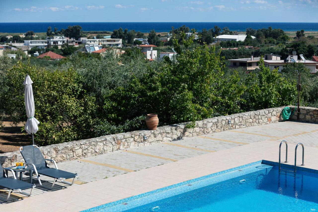 Greek Sky - New Modern Apartment With Shared Pool Tavronitis Dış mekan fotoğraf