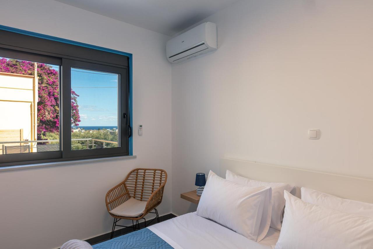 Greek Sky - New Modern Apartment With Shared Pool Tavronitis Dış mekan fotoğraf