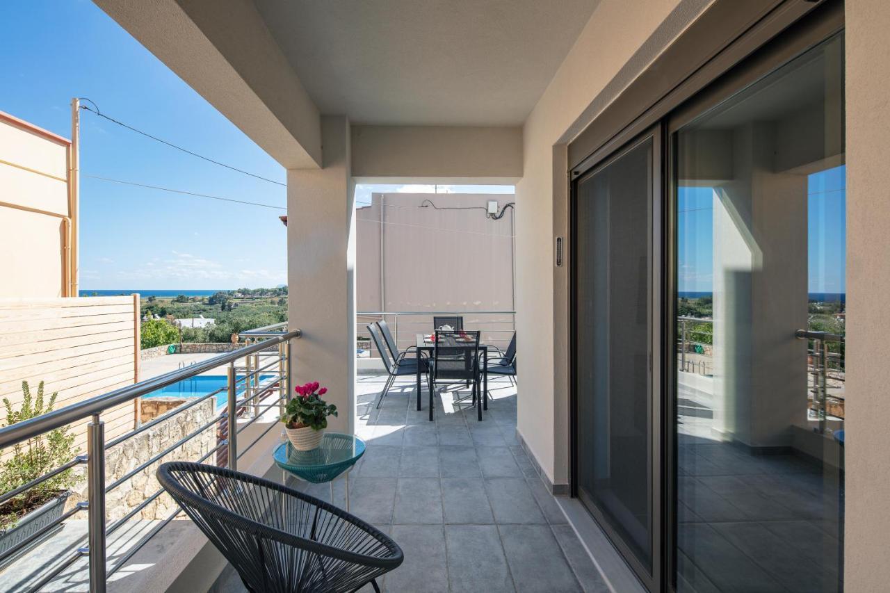 Greek Sky - New Modern Apartment With Shared Pool Tavronitis Dış mekan fotoğraf